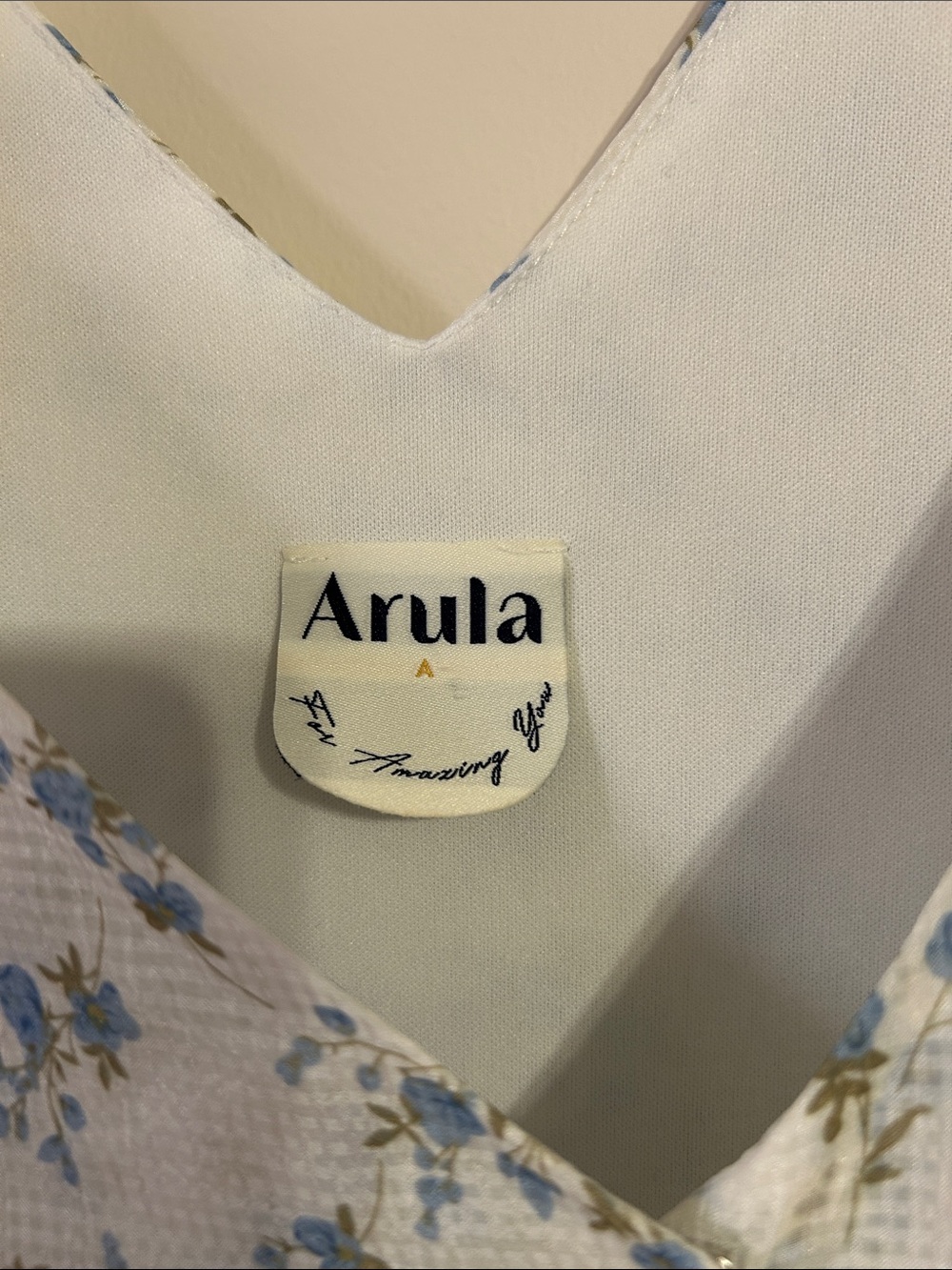 ARULA White and Blue Tiered Floral Print Dress-Size A (1X-16/18) - Picture 2 of 6